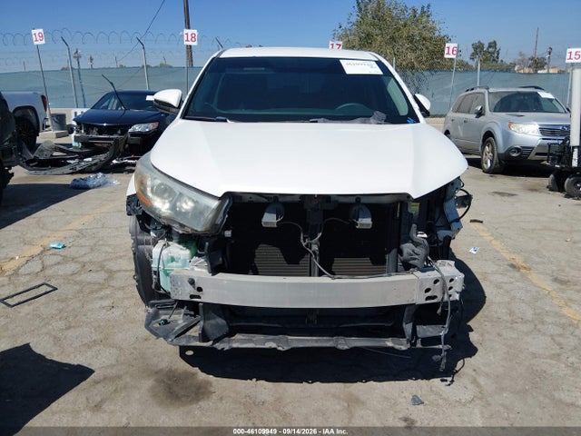 Toyota Highlander Le Plus V6 2016 5TDZKRFH0GS122139 Image 13