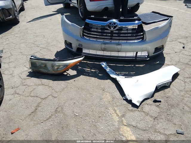 Toyota Highlander Le Plus V6 2016 5TDZKRFH0GS122139 Image 12
