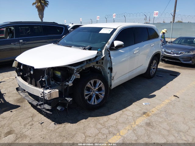 Toyota Highlander Le Plus V6 2016 5TDZKRFH0GS122139 Image 2