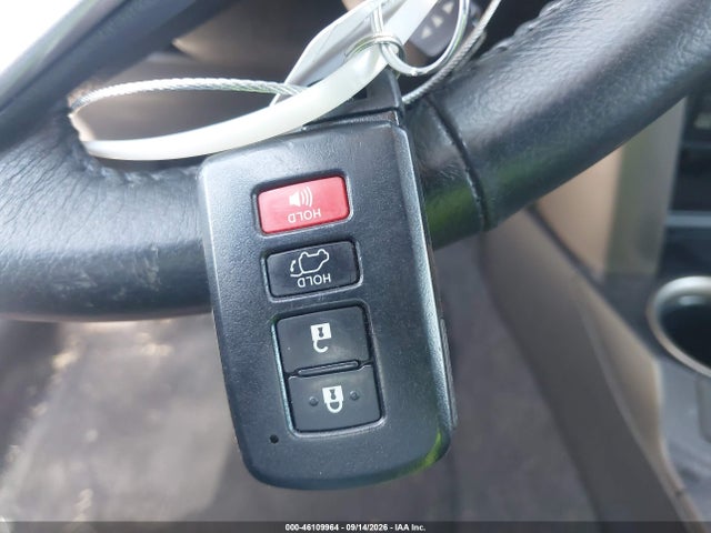 Продажа на аукционе авто 2015 Toyota Rav4 Limited, vin: 2T3YFREV5FW168814, номер лота: 46109964