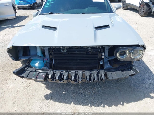 46110016 :رقم المزاد ، 2C3CDZAG5NH214930 vin ، 2022 Dodge Challenger Sxt مزاد بيع