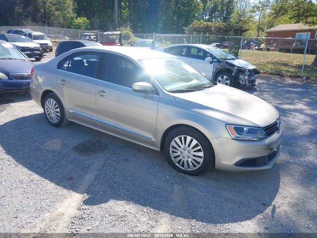 2013 Volkswagen Jetta 2.5l Se მანქანა იყიდება აუქციონზე, vin: 3VWDP7AJ7DM293909, აუქციონის ნომერი: 46110037