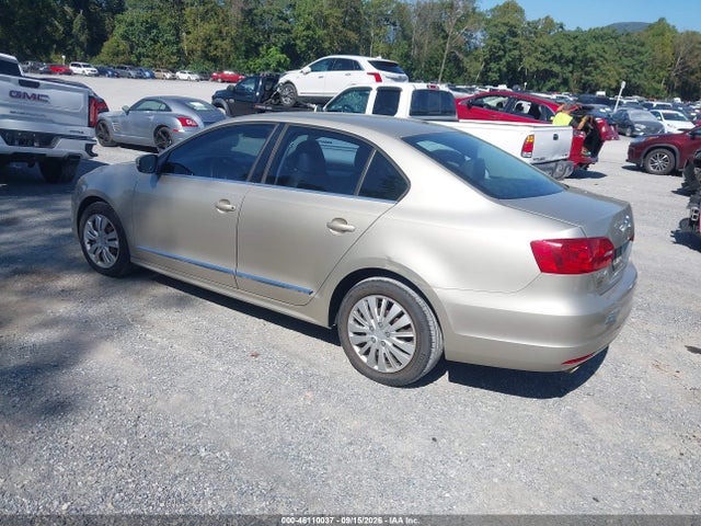 2013 Volkswagen Jetta 2.5l Se მანქანა იყიდება აუქციონზე, vin: 3VWDP7AJ7DM293909, აუქციონის ნომერი: 46110037