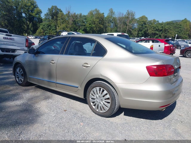2013 Volkswagen Jetta 2.5l Se მანქანა იყიდება აუქციონზე, vin: 3VWDP7AJ7DM293909, აუქციონის ნომერი: 46110037