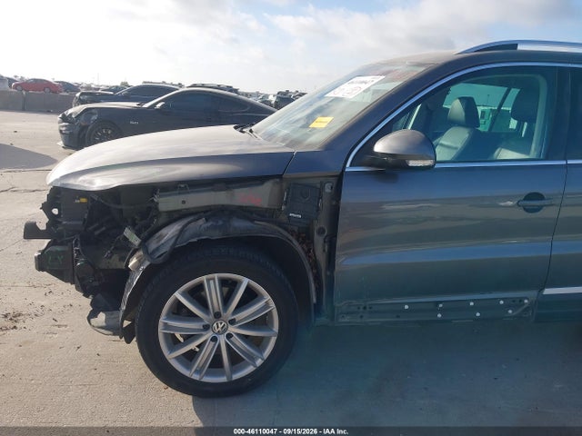 2016 Volkswagen Tiguan Se მანქანა იყიდება აუქციონზე, vin: WVGAV7AX1GW578752, აუქციონის ნომერი: 46110047