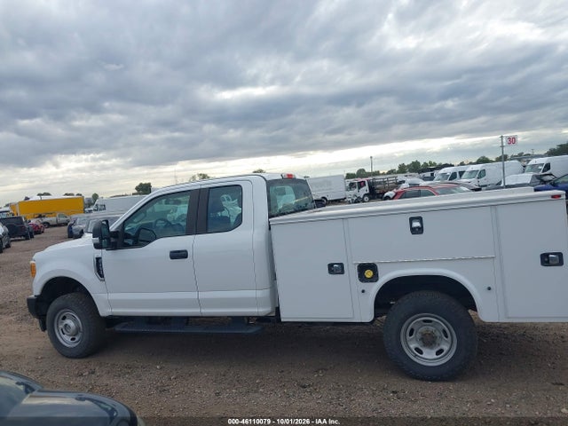 46110079 :رقم المزاد ، 1FD7X2B63HED60509 vin ، 2017 Ford F-250 Xl مزاد بيع