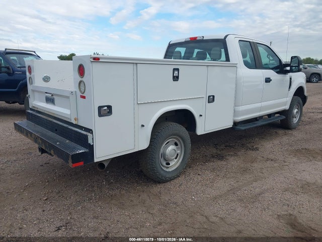 46110079 :رقم المزاد ، 1FD7X2B63HED60509 vin ، 2017 Ford F-250 Xl مزاد بيع