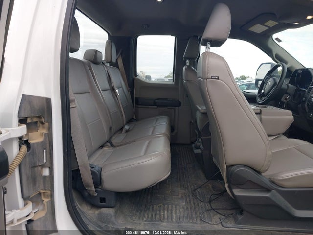 46110079 :رقم المزاد ، 1FD7X2B63HED60509 vin ، 2017 Ford F-250 Xl مزاد بيع
