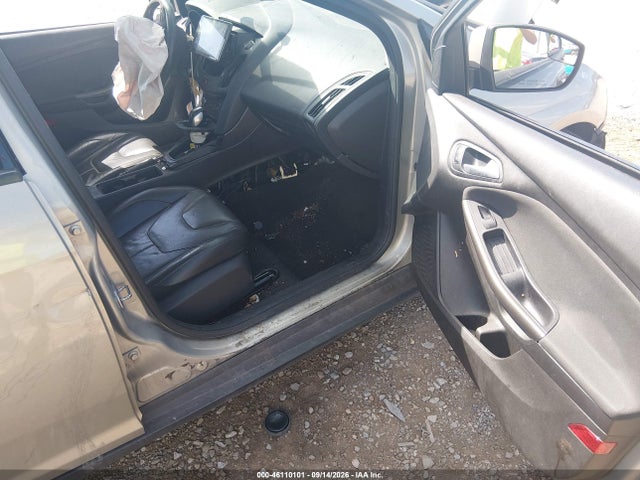 Продажа на аукционе авто 2016 Ford Focus Se, vin: 1FADP3F2XGL201989, номер лота: 46110101