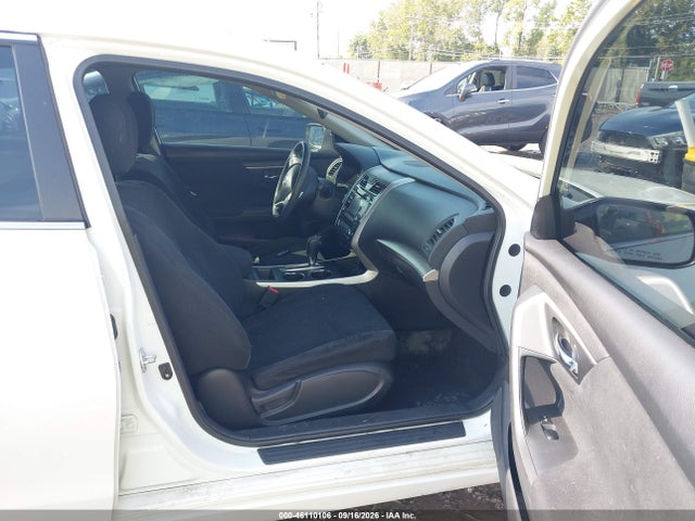 2015 Nissan Altima 2.5/2.5 S/2.5 Sl/2.5 Sv მანქანა იყიდება აუქციონზე, vin: 1N4AL3AP6FN335435, აუქციონის ნომერი: 46110106