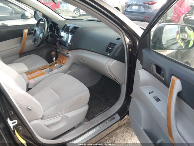 2008 Toyota Highlander Hybrid მანქანა იყიდება აუქციონზე, vin: JTEEW41A082004189, აუქციონის ნომერი: 46110146