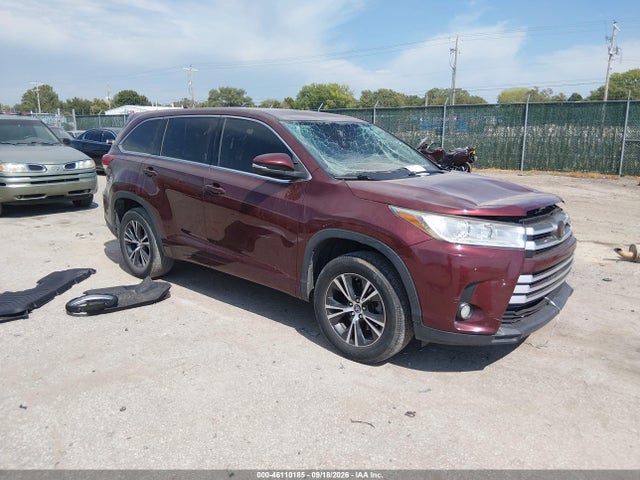 2017 Toyota Highlander Le Plus მანქანა იყიდება აუქციონზე, vin: 5TDZZRFH9HS214766, აუქციონის ნომერი: 46110185