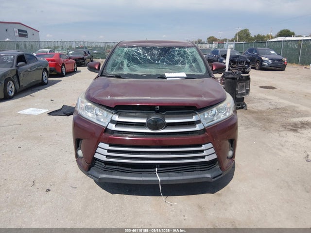 2017 Toyota Highlander Le Plus მანქანა იყიდება აუქციონზე, vin: 5TDZZRFH9HS214766, აუქციონის ნომერი: 46110185