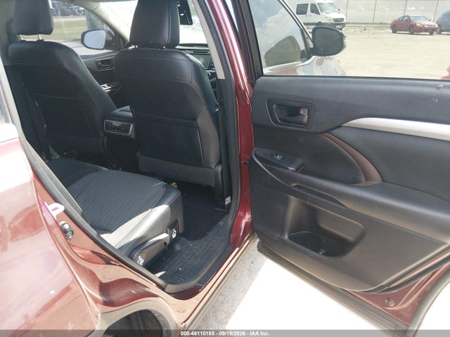 2017 Toyota Highlander Le Plus მანქანა იყიდება აუქციონზე, vin: 5TDZZRFH9HS214766, აუქციონის ნომერი: 46110185
