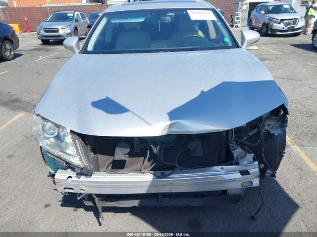 46110198 :رقم المزاد ، JTHBK1GG1D2041936 vin ، 2013 Lexus Es 350 مزاد بيع