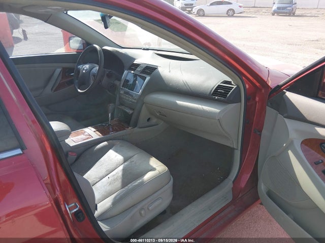 46110213 :رقم المزاد ، 4T1BF3EK2BU725528 vin ، 2011 Toyota Camry Xle مزاد بيع