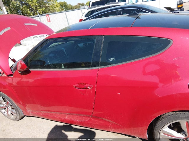 2012 Hyundai Veloster Base W/red/black მანქანა იყიდება აუქციონზე, vin: KMHTC6AD2CU053221, აუქციონის ნომერი: 46110281