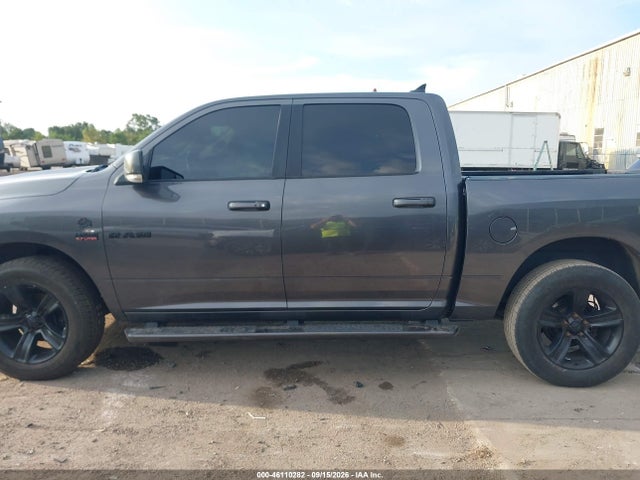 46110282 :رقم المزاد ، 1C6RR7MT4JS196452 vin ، 2018 Ram 1500 Night  4x4 5'7 Box مزاد بيع