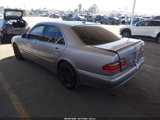 46110288 :رقم المزاد ، WDBJF65J81B381592 vin ، 2001 Mercedes-benz E 320 مزاد بيع