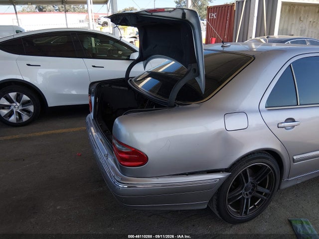 46110288 :رقم المزاد ، WDBJF65J81B381592 vin ، 2001 Mercedes-benz E 320 مزاد بيع