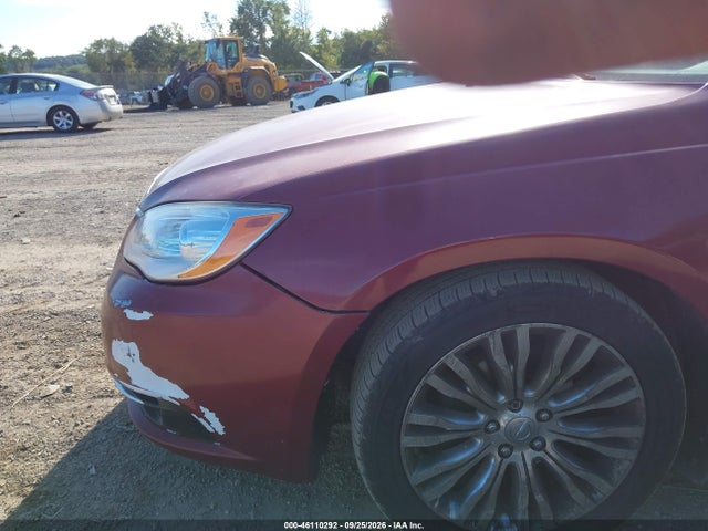46110292 :رقم المزاد ، 1C3BCBFG6DN614824 vin ، 2013 Chrysler 200 Limited مزاد بيع