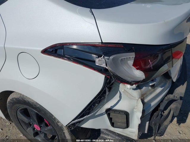 46110293 :رقم المزاد ، 5NPDH4AE8FH581058 vin ، 2015 Hyundai Elantra Se مزاد بيع