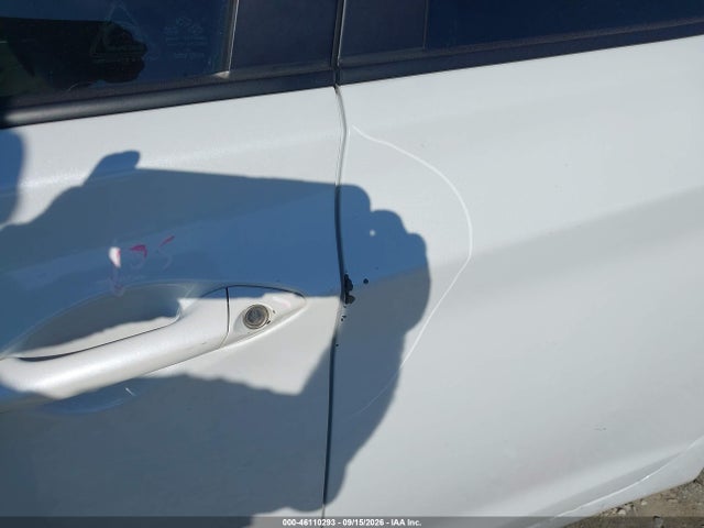 46110293 :رقم المزاد ، 5NPDH4AE8FH581058 vin ، 2015 Hyundai Elantra Se مزاد بيع