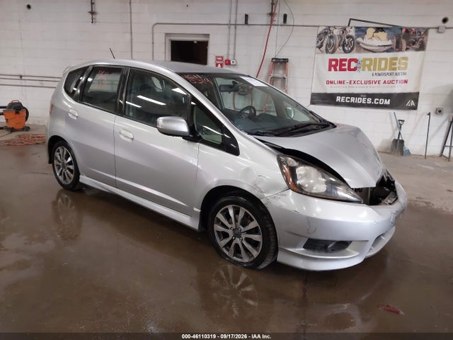 46110319 :رقم المزاد ، JHMGE8H5XDC035419 vin ، 2013 Honda Fit Sport مزاد بيع