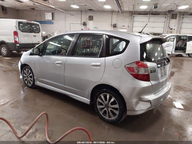 46110319 :رقم المزاد ، JHMGE8H5XDC035419 vin ، 2013 Honda Fit Sport مزاد بيع