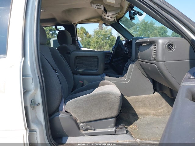 Продажа на аукционе авто 2005 Chevrolet Silverado 1500 Z71, vin: 2GCEK13T651213669, номер лота: 46110325