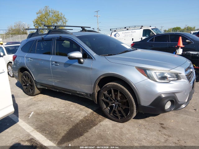 Subaru Outback 2.5i Limited 2018 4S4BSAKC1J3292074 Image 13