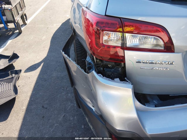 Subaru Outback 2.5i Limited 2018 4S4BSAKC1J3292074 Image 17