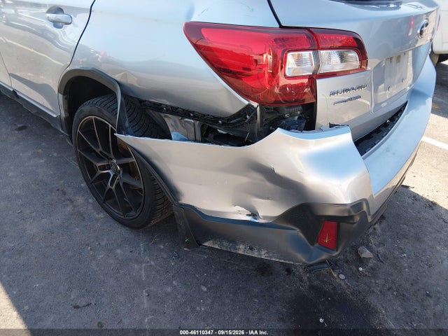 Subaru Outback 2.5i Limited 2018 4S4BSAKC1J3292074 Image 6