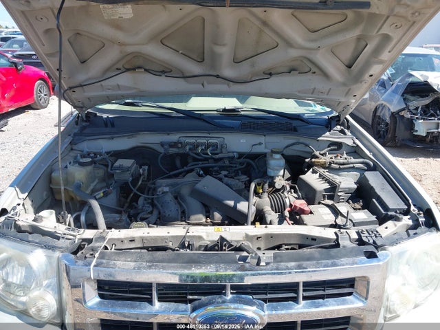 46110353 :رقم المزاد ، 1FMCU93188KC92891 vin ، 2008 Ford Escape Xlt مزاد بيع