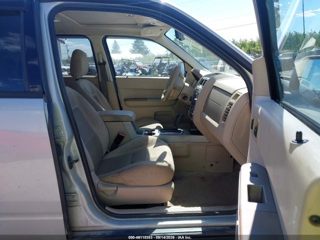 46110353 :رقم المزاد ، 1FMCU93188KC92891 vin ، 2008 Ford Escape Xlt مزاد بيع