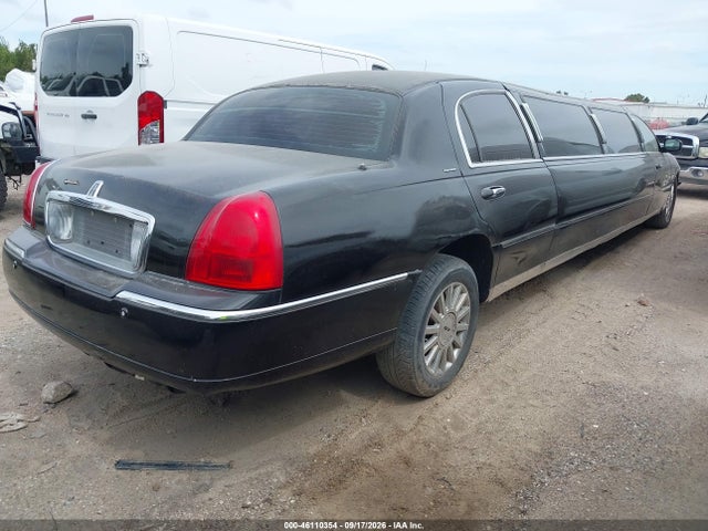 Продажа на аукционе авто 2007 Lincoln Town Car Executive, vin: 1L1FM88W37Y602597, номер лота: 46110354