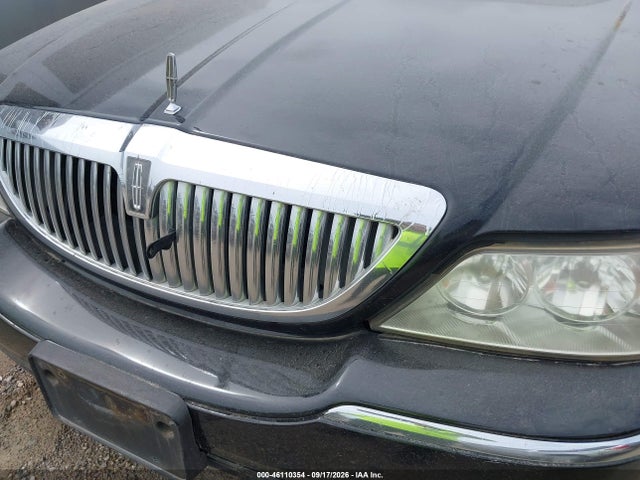 Продажа на аукционе авто 2007 Lincoln Town Car Executive, vin: 1L1FM88W37Y602597, номер лота: 46110354