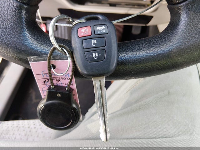 46110361 :رقم المزاد ، 4T4BF1FK0ER416556 vin ، 2014 Toyota Camry Le مزاد بيع