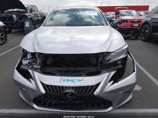 2024 Lexus Es 300h Luxury მანქანა იყიდება აუქციონზე, vin: 58AEA1C15RU042686, აუქციონის ნომერი: 46110363