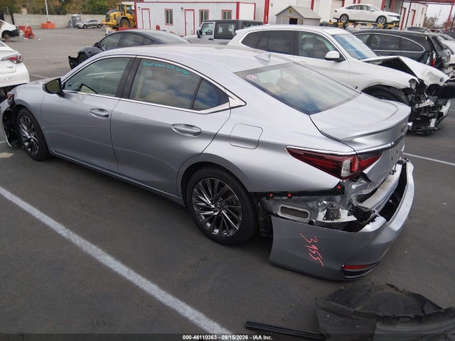 2024 Lexus Es 300h Luxury მანქანა იყიდება აუქციონზე, vin: 58AEA1C15RU042686, აუქციონის ნომერი: 46110363