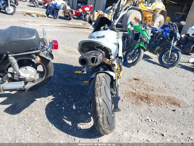46110374 :رقم المزاد ، JH2PC40018M101640 vin ، 2008 Honda Cbr600 Rr مزاد بيع
