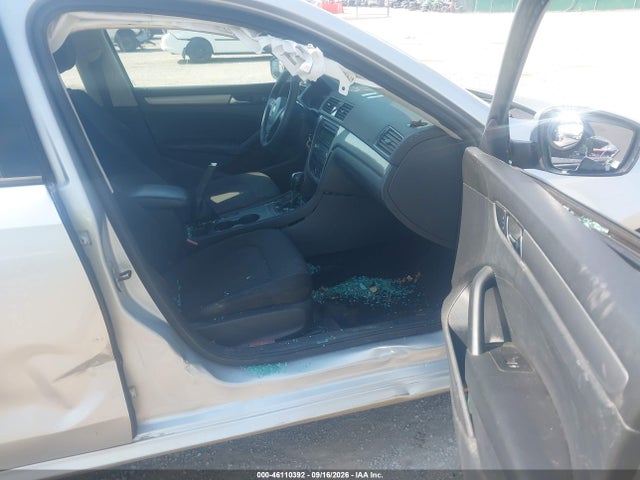 46110392 :رقم المزاد ، 1VWAP7A33DC086200 vin ، 2013 Volkswagen Passat 2.5l S مزاد بيع