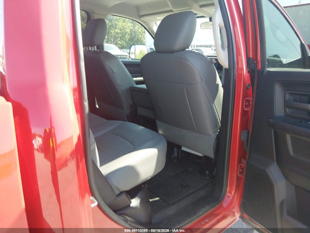 46110395 :رقم المزاد ، 3C63R3GL1HG705179 vin ، 2017 Ram 3500 Tradesman  4x4 8' Box مزاد بيع