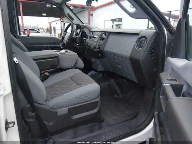 46110431 :رقم المزاد ، 1FT8W4DT0GED31655 vin ، 2016 Ford F-450 Xl مزاد بيع