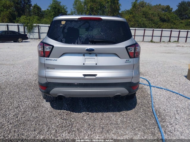 46110452 :رقم المزاد ، 1FMCU0GD5JUB05259 vin ، 2018 Ford Escape Se مزاد بيع