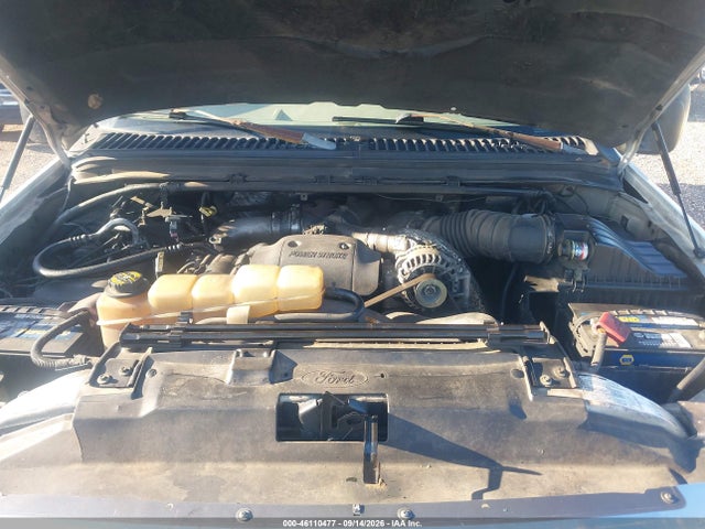 46110477 :رقم المزاد ، 1FTNX21F11EA10489 vin ، 2001 Ford F-250 Lariat/xl/xlt مزاد بيع