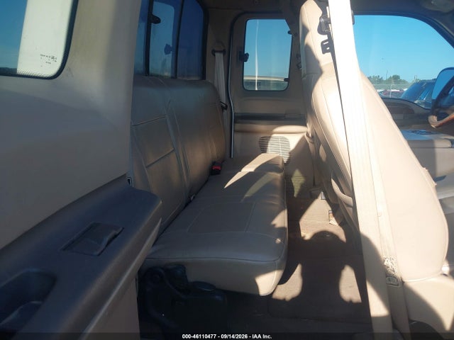 46110477 :رقم المزاد ، 1FTNX21F11EA10489 vin ، 2001 Ford F-250 Lariat/xl/xlt مزاد بيع