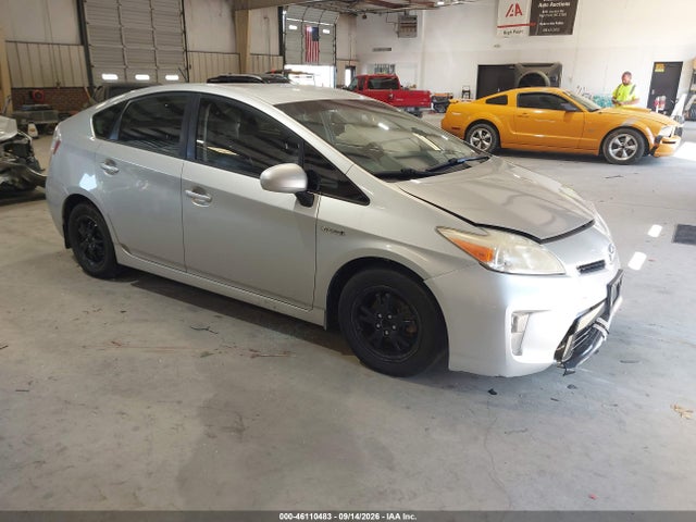 2014 Toyota Prius Three მანქანა იყიდება აუქციონზე, vin: JTDKN3DU5E1765439, აუქციონის ნომერი: 46110483