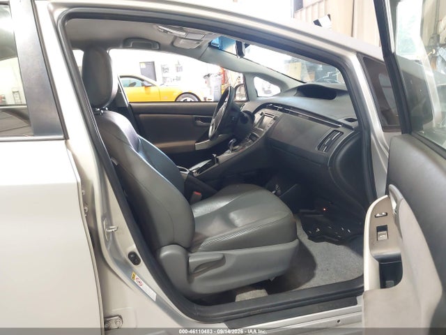 2014 Toyota Prius Three მანქანა იყიდება აუქციონზე, vin: JTDKN3DU5E1765439, აუქციონის ნომერი: 46110483