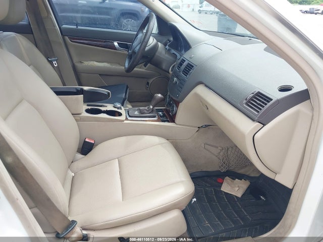 2010 Mercedes-benz C 300 Sport მანქანა იყიდება აუქციონზე, vin: WDDGF5EB1AR095630, აუქციონის ნომერი: 46110512